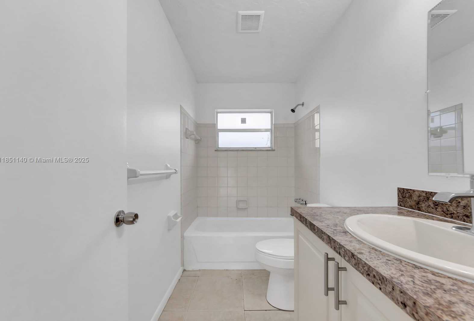 Small Image of 2610 RIVERLAND DR #2, Fort Lauderdale Number 5