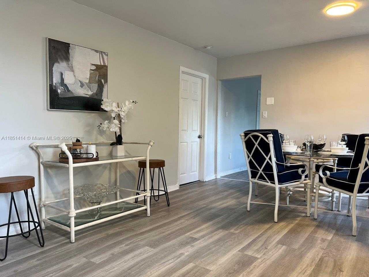 Small Image of 2205 ROOSEVELT ST, Hollywood Number 34