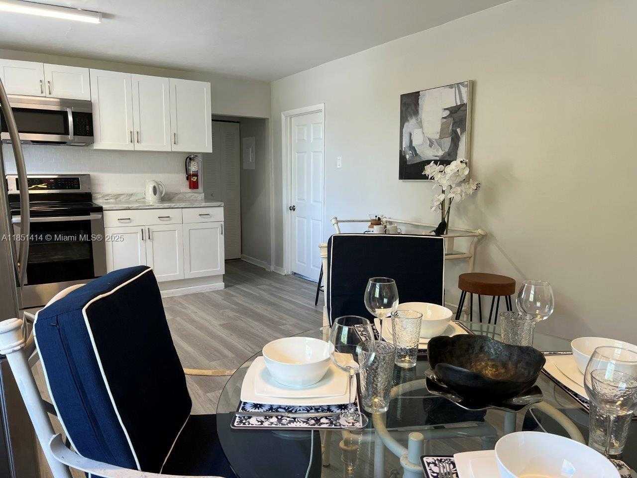 Small Image of 2205 ROOSEVELT ST, Hollywood Number 36