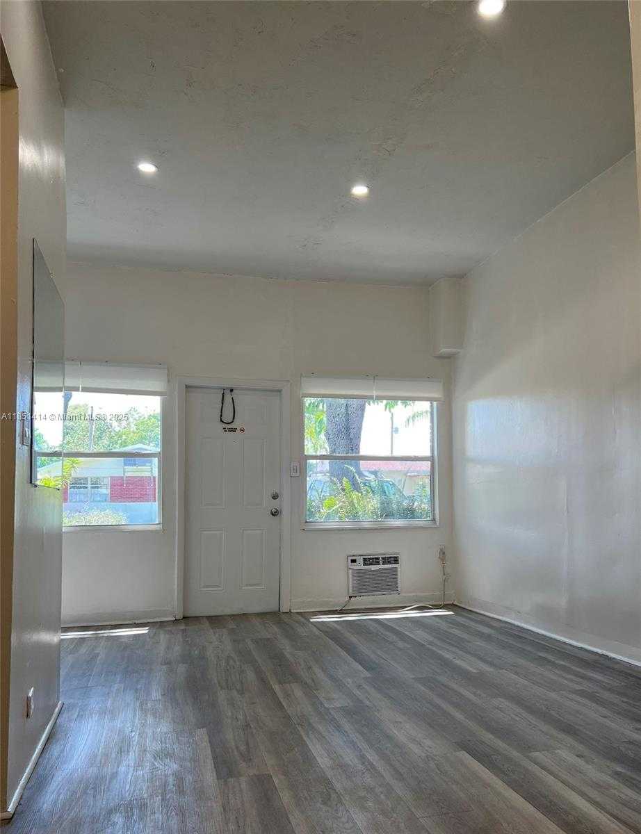 Small Image of 2205 ROOSEVELT ST, Hollywood Number 46