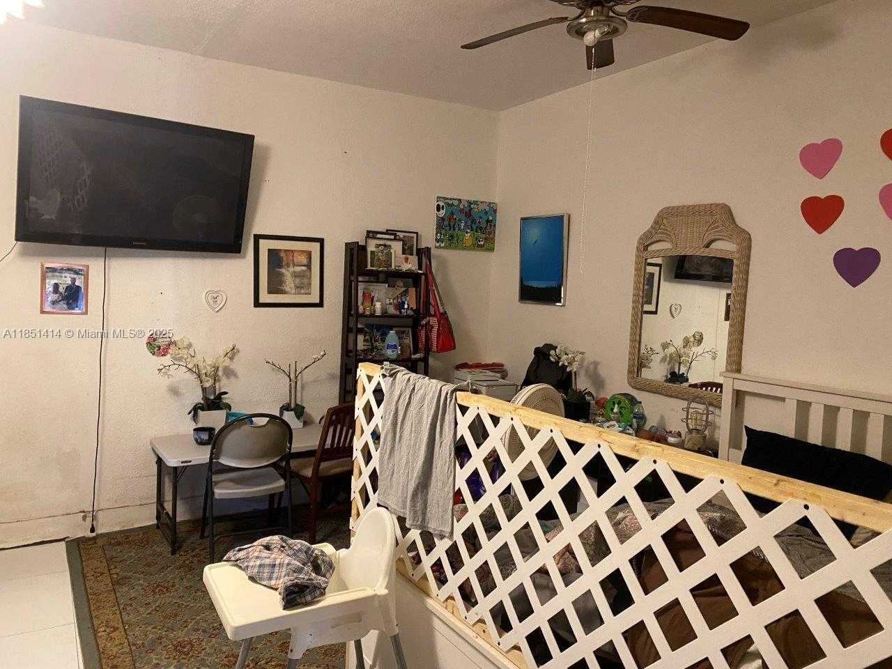 Small Image of 2205 ROOSEVELT ST, Hollywood Number 50