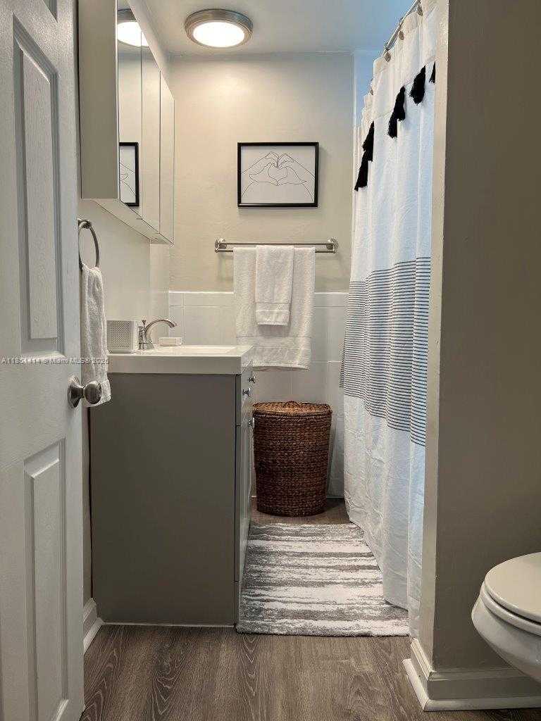 Small Image of 2205 ROOSEVELT ST, Hollywood Number 6