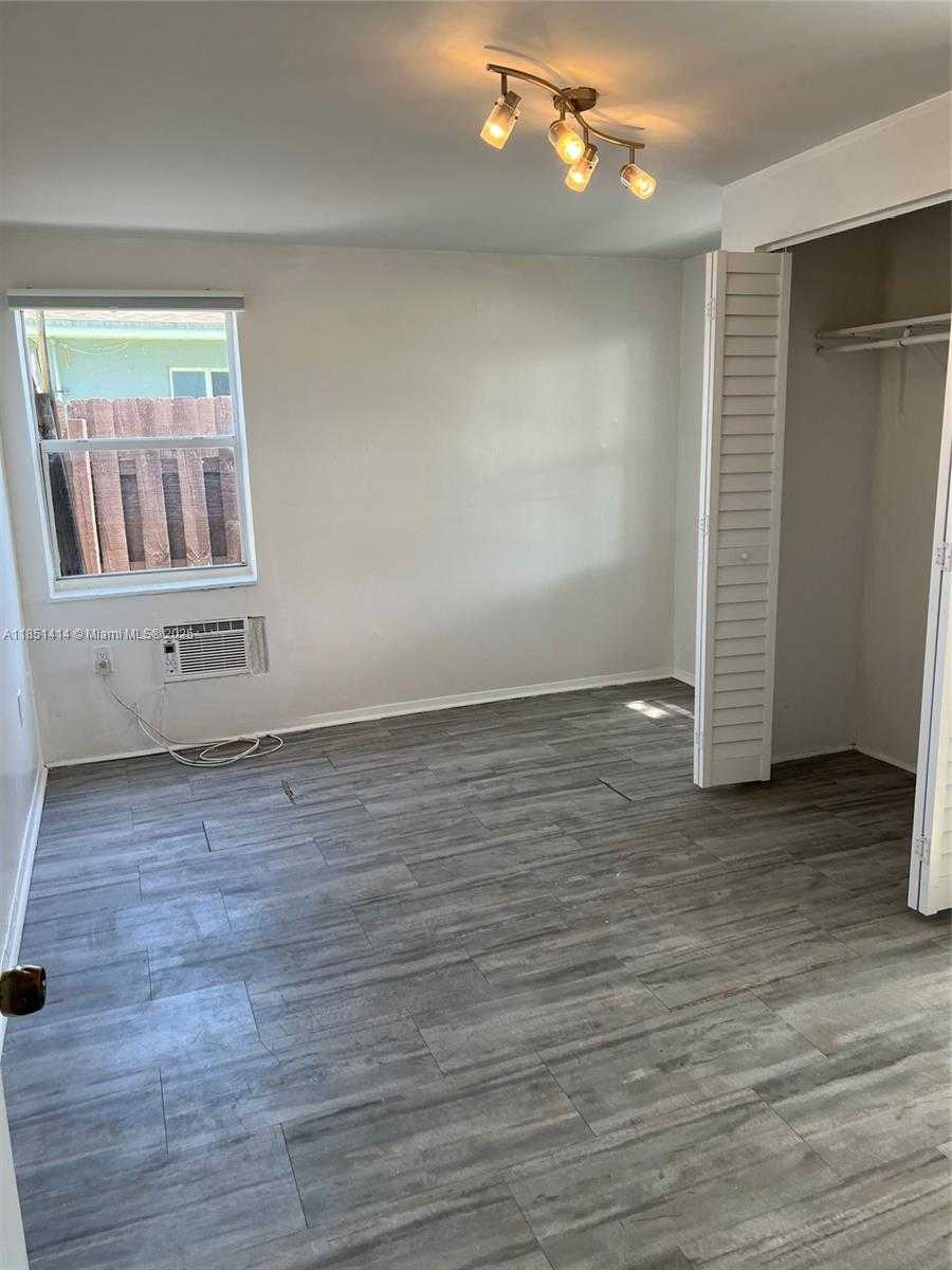Small Image of 2205 ROOSEVELT ST, Hollywood Number 8