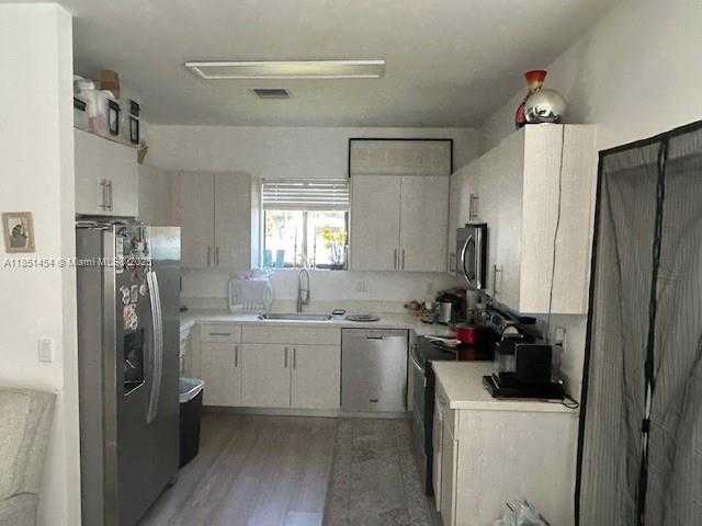 Small Image of 3066 NORTH WEST 92ND ST, Miami Number 14