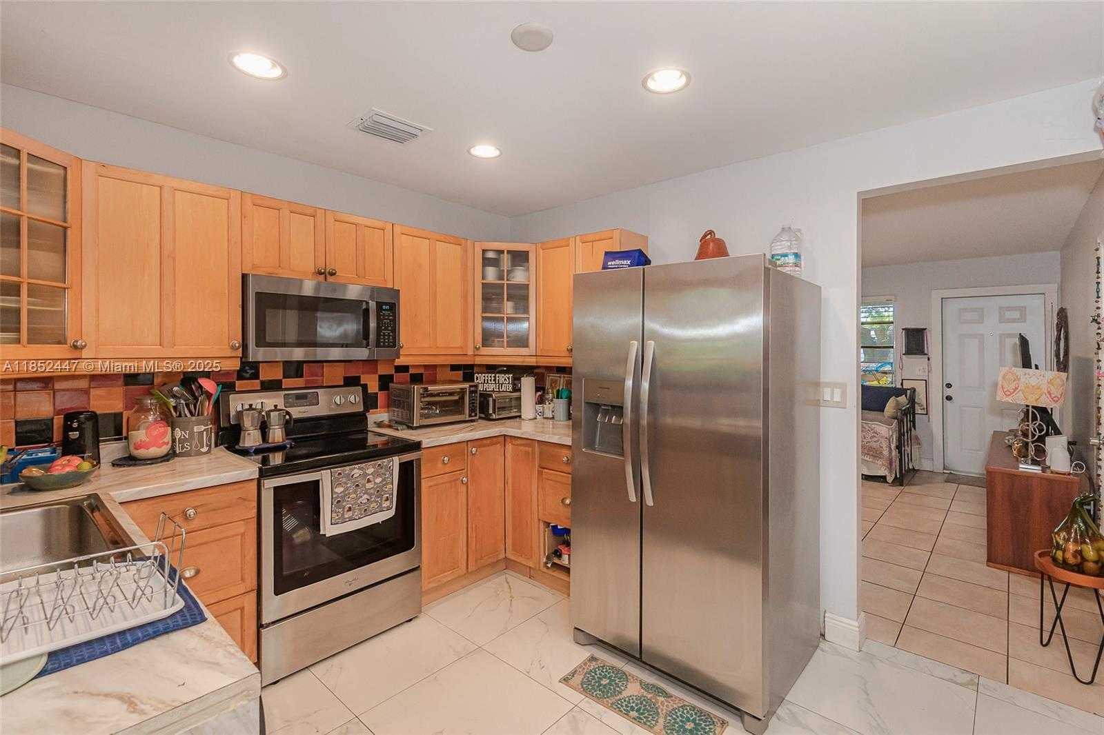 Small Image of 1521 NORTH EAST 131ST ST, North Miami Number 27