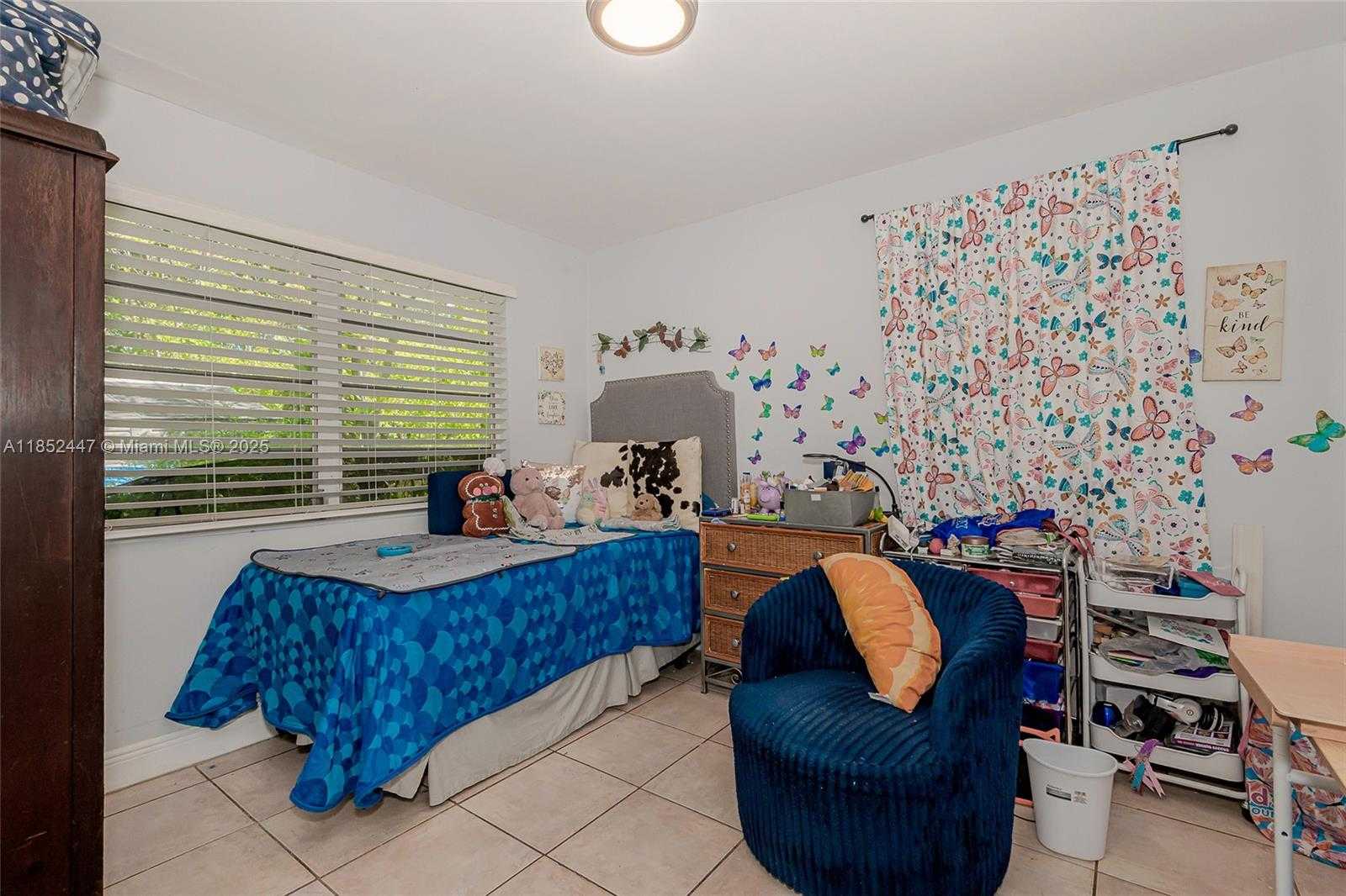 Small Image of 1521 NORTH EAST 131ST ST, North Miami Number 29