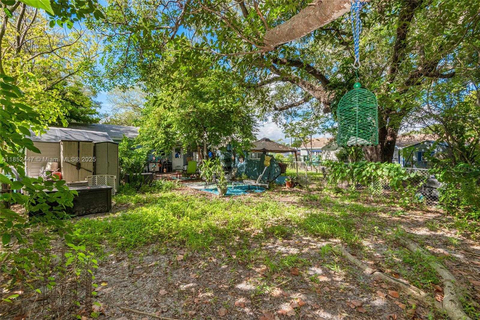 Small Image of 1521 NORTH EAST 131ST ST, North Miami Number 35