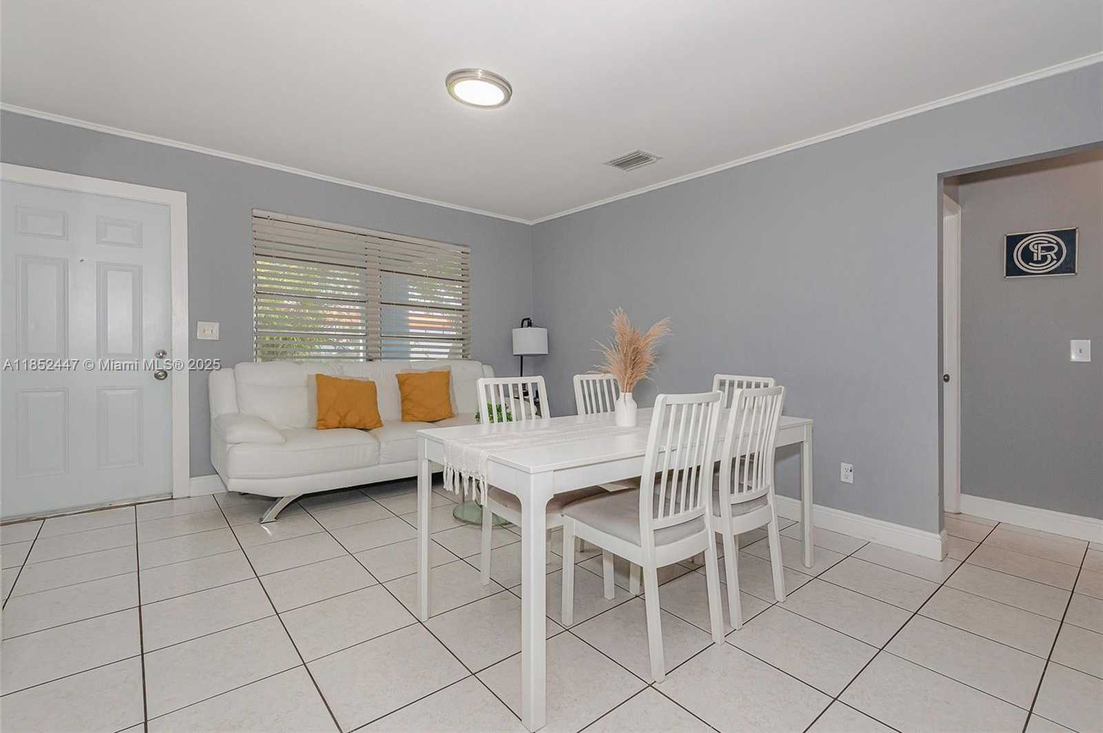 Small Image of 1521 NORTH EAST 131ST ST, North Miami Number 5
