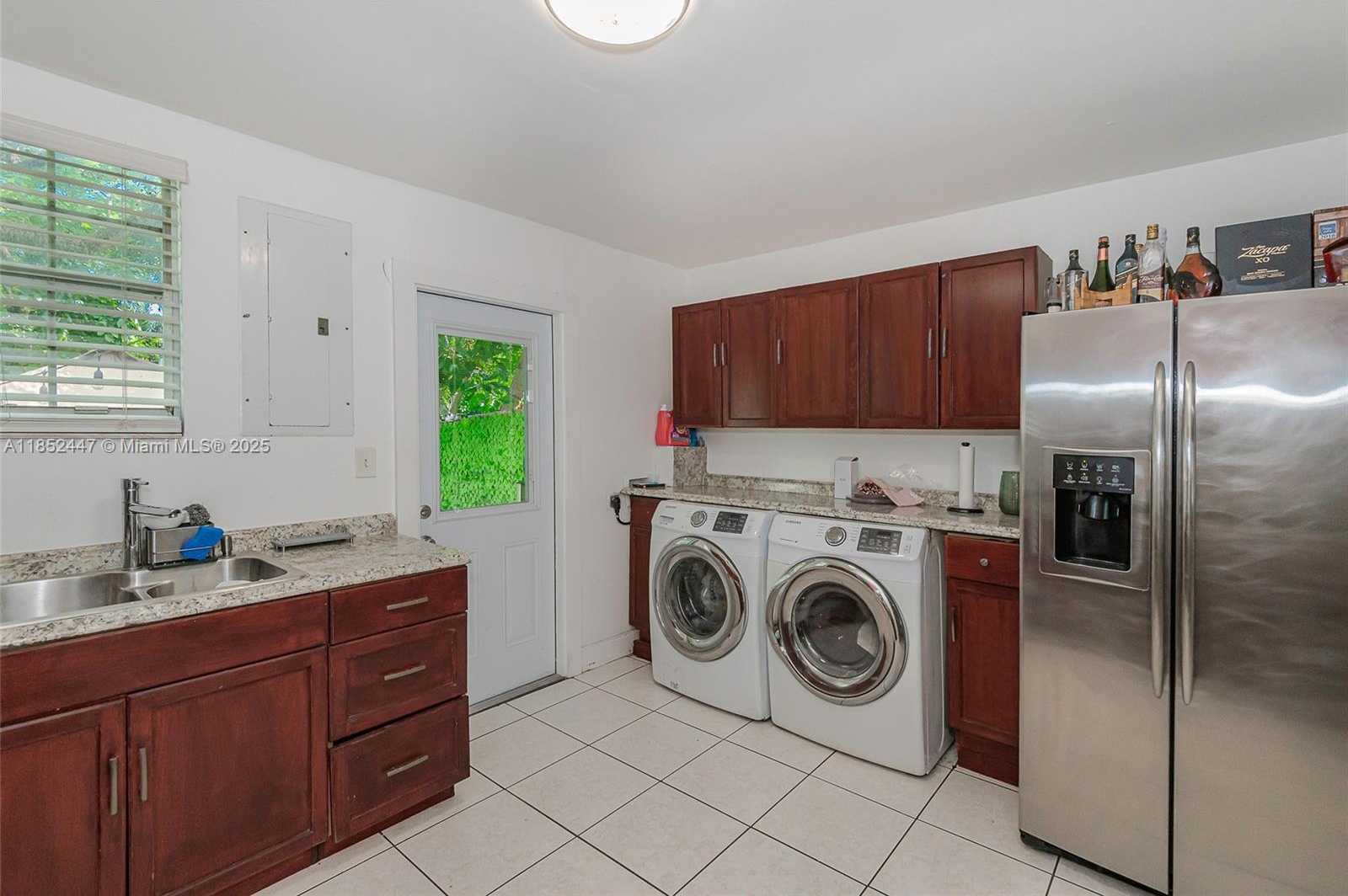 Small Image of 1521 NORTH EAST 131ST ST, North Miami Number 8