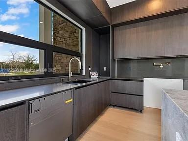 Small Image of 19925 SOUTH QUINELLA STREET, Orlando Number 14