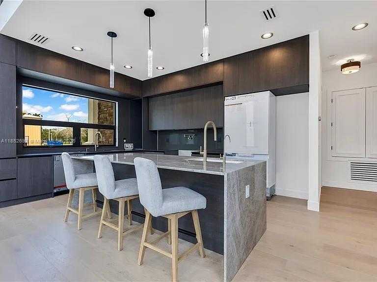 Small Image of 19925 SOUTH QUINELLA STREET, Orlando Number 15