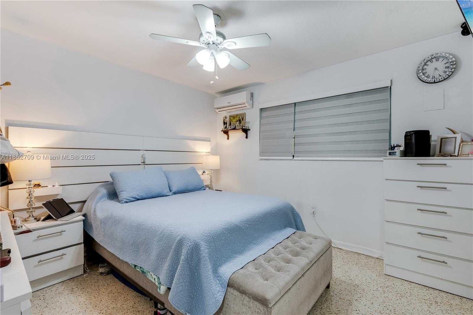 Small Image of 9311 SOUTH WEST 37TH ST #3, Miami Number 12