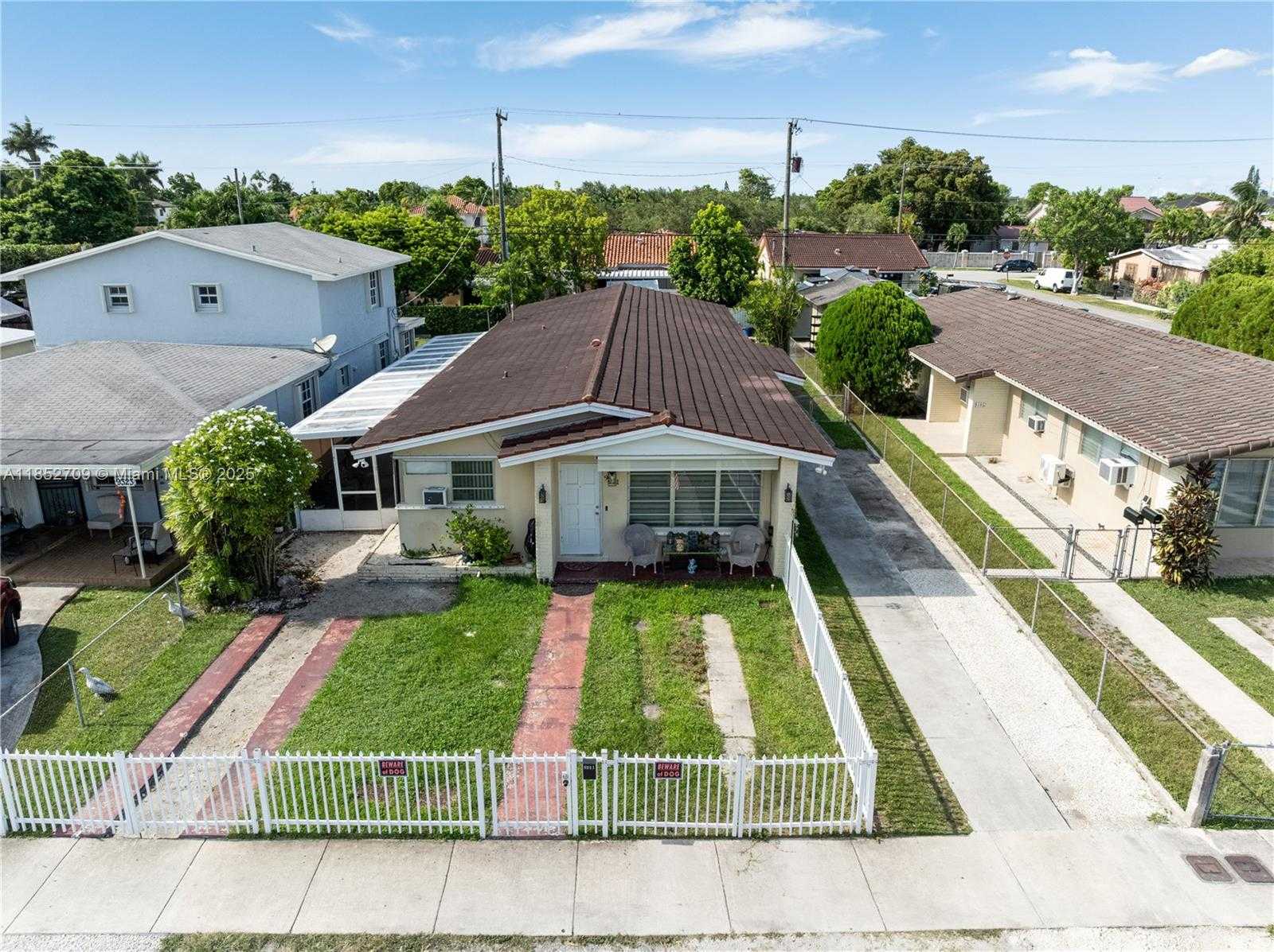 Small Image of 9311 SOUTH WEST 37TH ST #3, Miami Number 31
