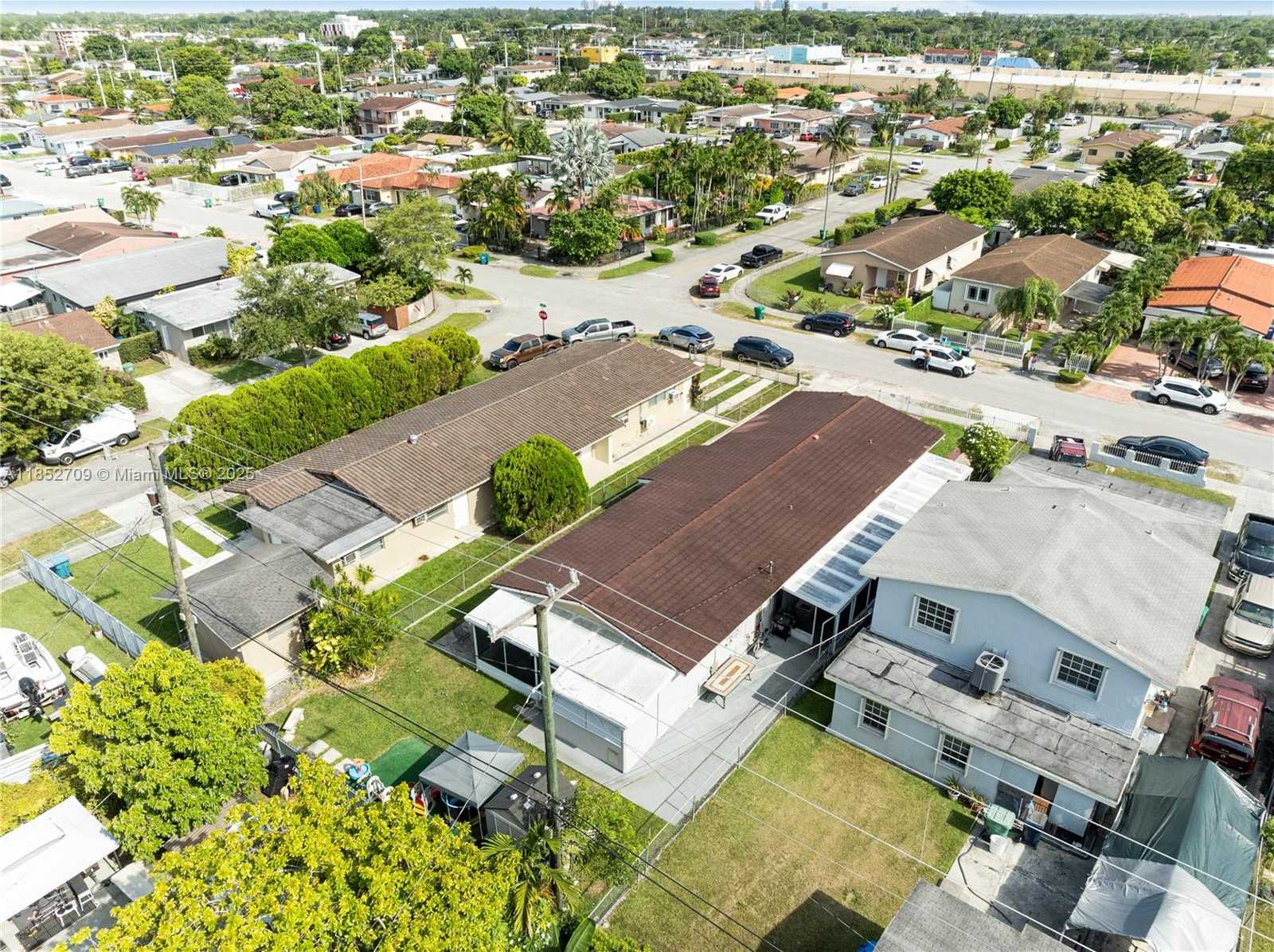 Small Image of 9311 SOUTH WEST 37TH ST #3, Miami Number 34