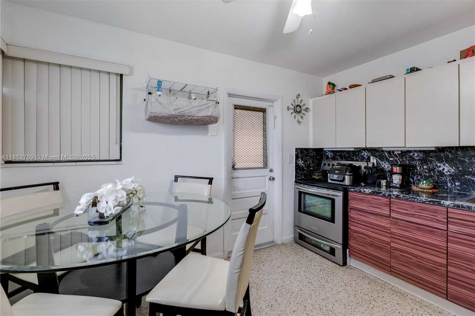Small Image of 9311 SOUTH WEST 37TH ST #3, Miami Number 8