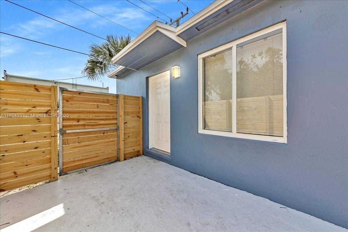 Small Image of 108 SOUTH EAST 23RD ST #2, Fort Lauderdale Number 18
