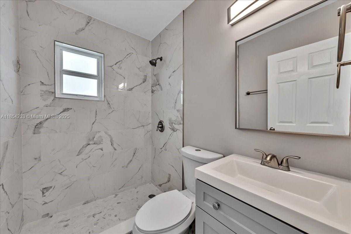Small Image of 108 SOUTH EAST 23RD ST #2, Fort Lauderdale Number 9