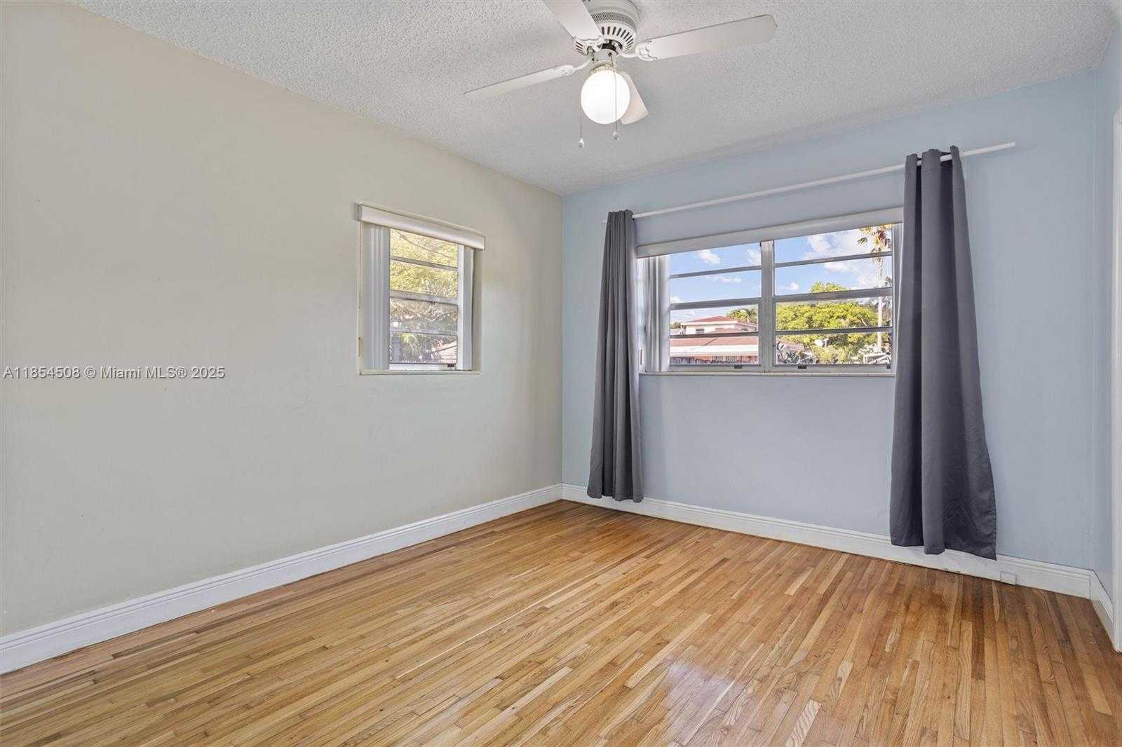 Small Image of 1701 SOUTH WEST 21ST ST #2, Miami Number 13