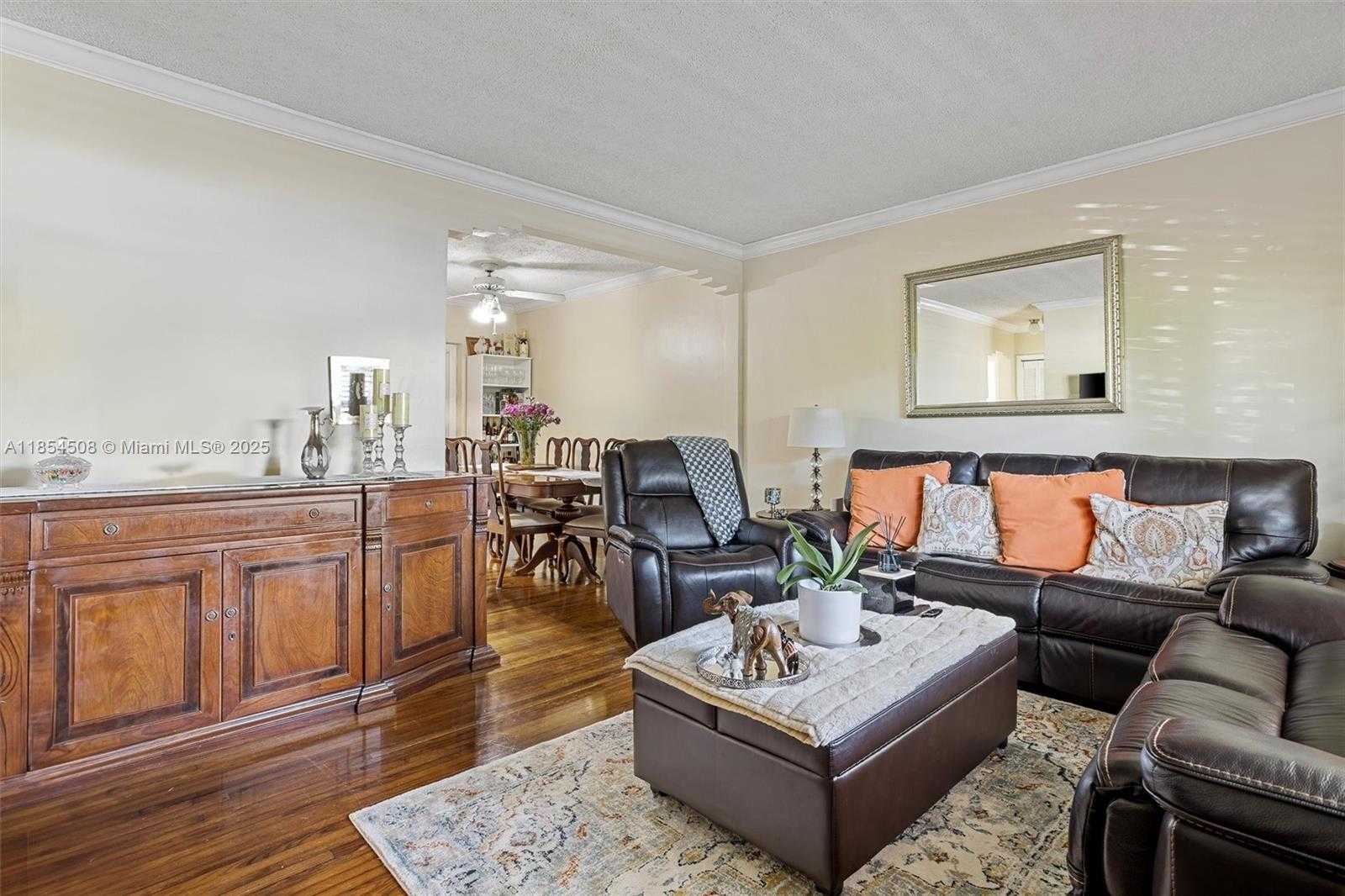 Small Image of 1701 SOUTH WEST 21ST ST #2, Miami Number 17