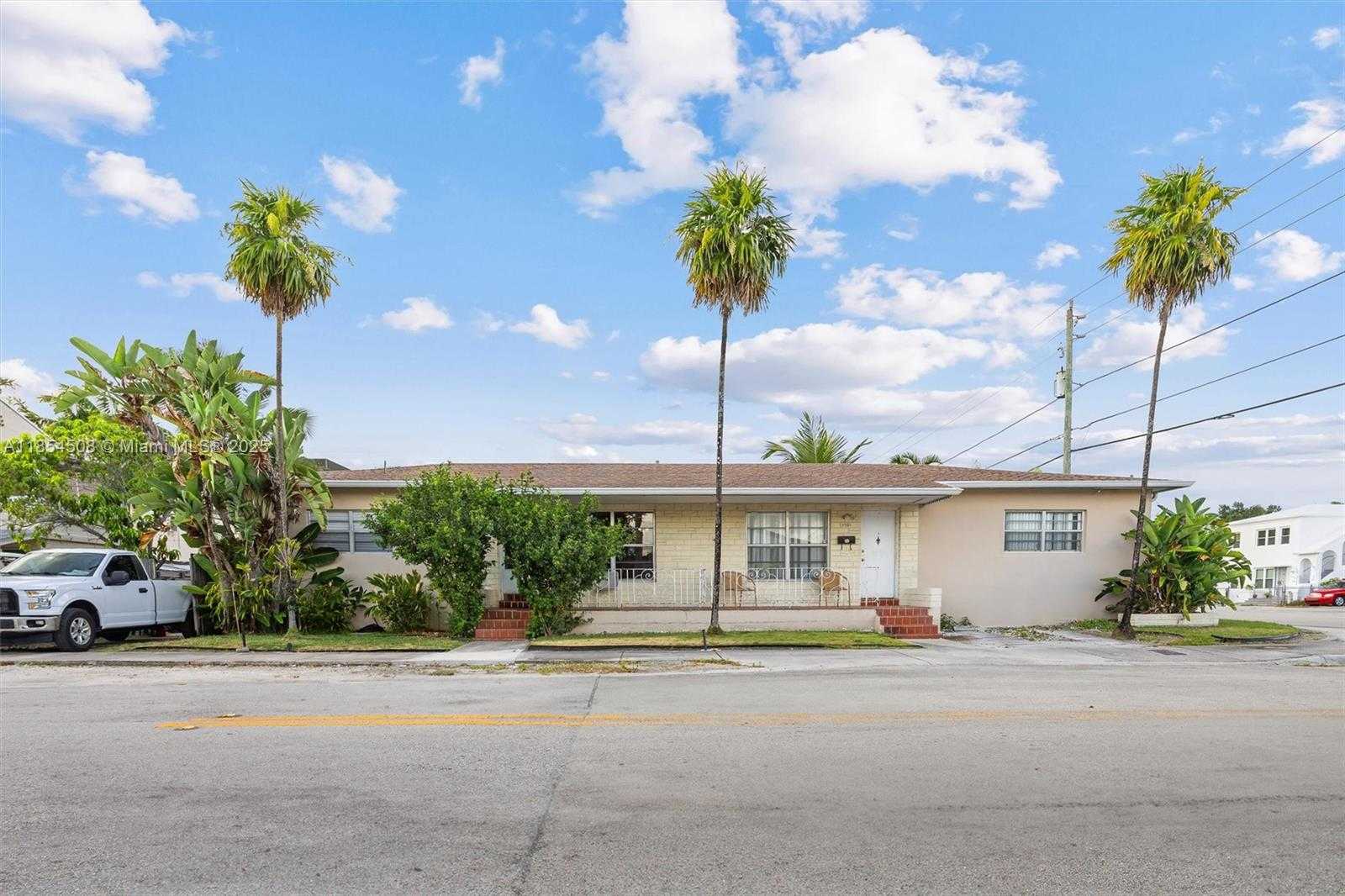 Small Image of 1701 SOUTH WEST 21ST ST #2, Miami Number 2