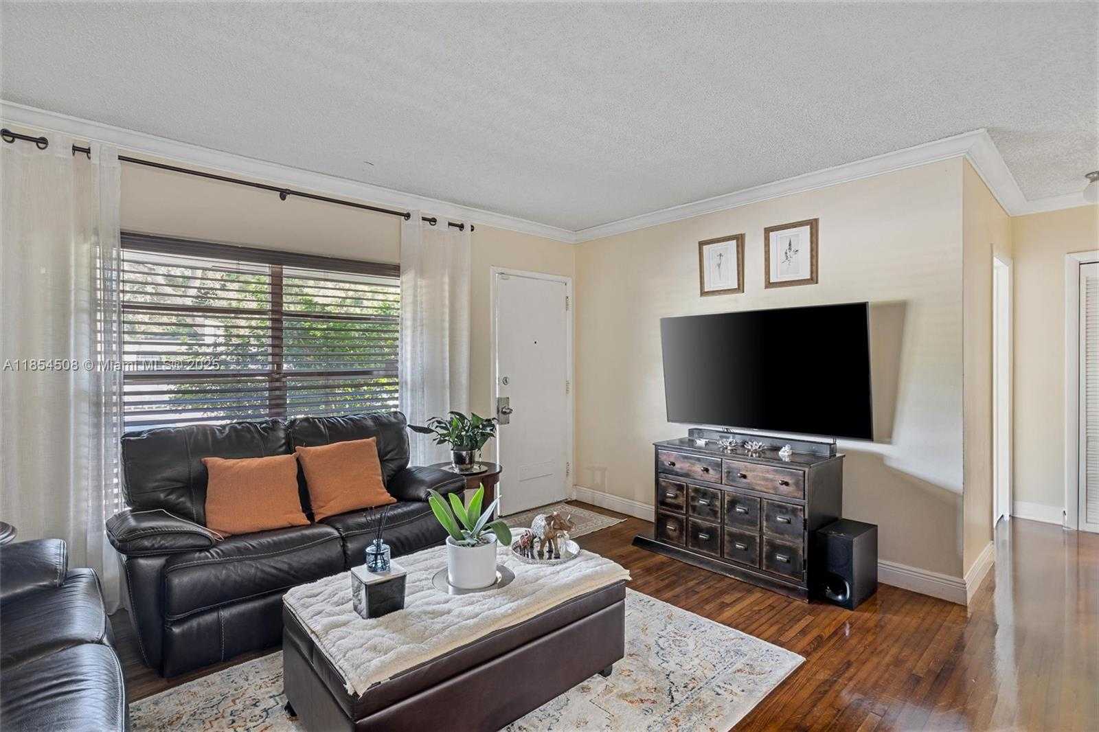 Small Image of 1701 SOUTH WEST 21ST ST #2, Miami Number 20