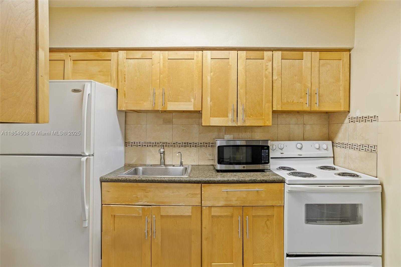 Small Image of 1701 SOUTH WEST 21ST ST #2, Miami Number 21