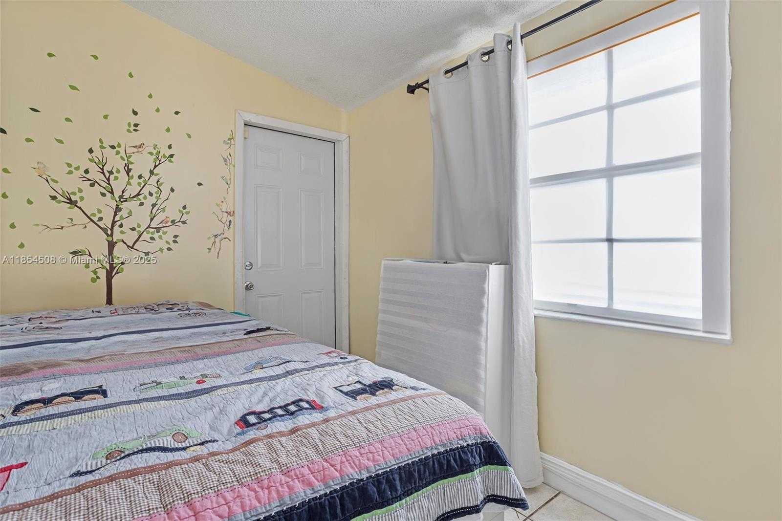 Small Image of 1701 SOUTH WEST 21ST ST #2, Miami Number 26