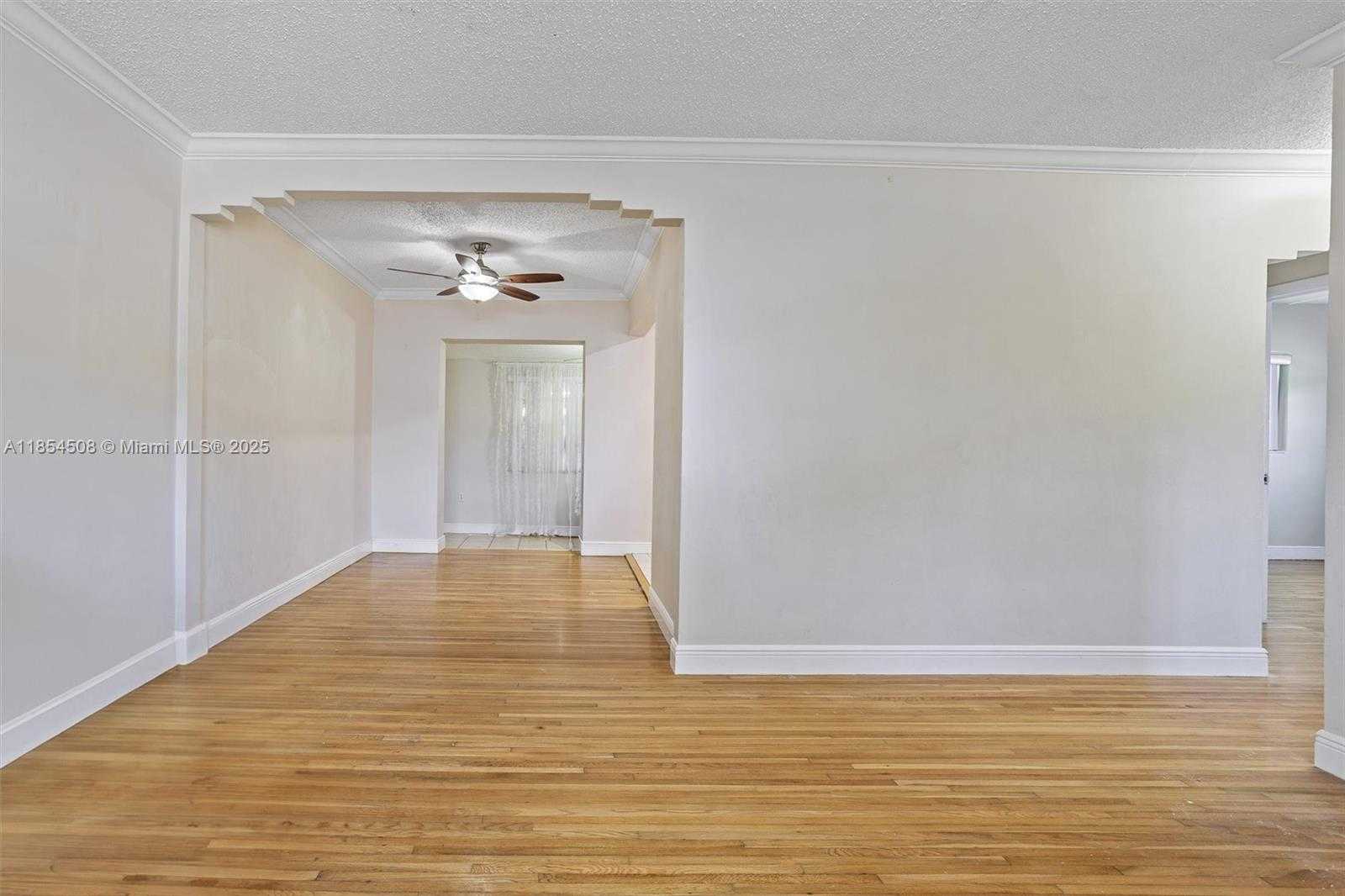 Small Image of 1701 SOUTH WEST 21ST ST #2, Miami Number 3