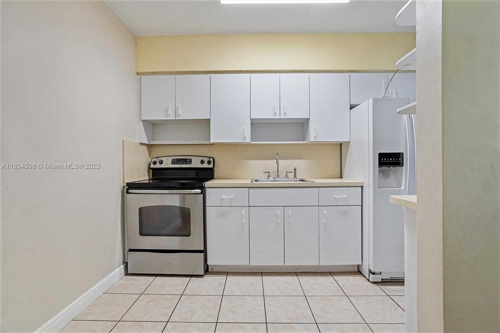 Small Image of 1701 SOUTH WEST 21ST ST #2, Miami Number 6