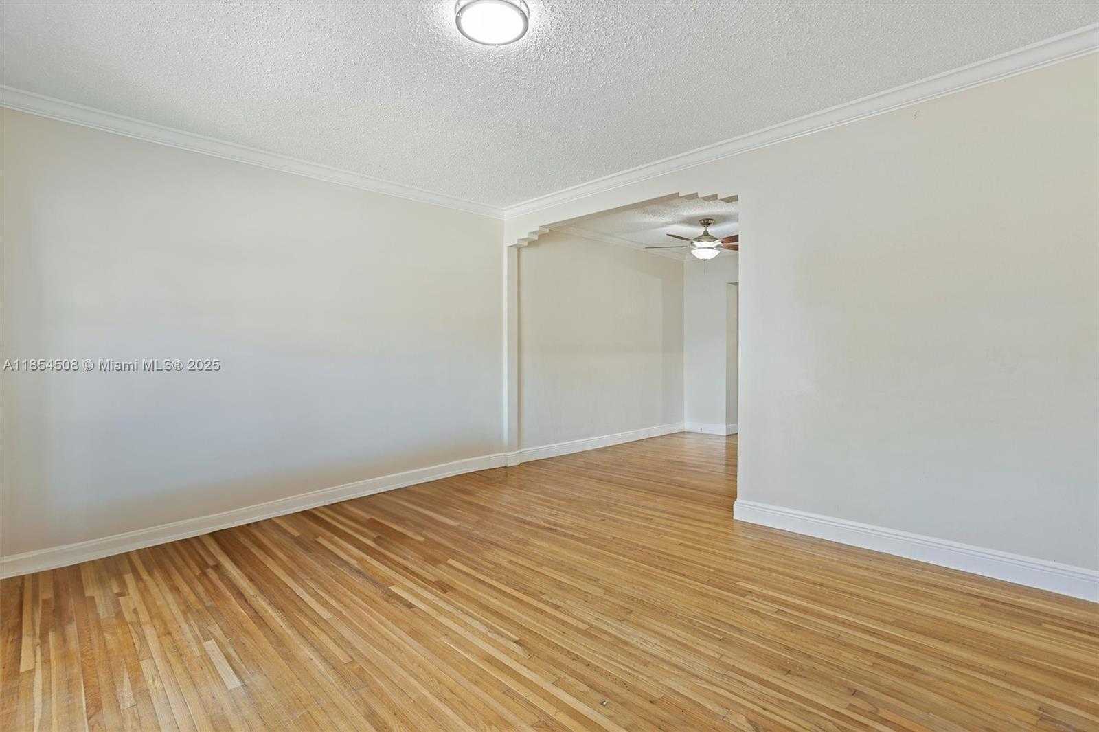 Small Image of 1701 SOUTH WEST 21ST ST #2, Miami Number 9