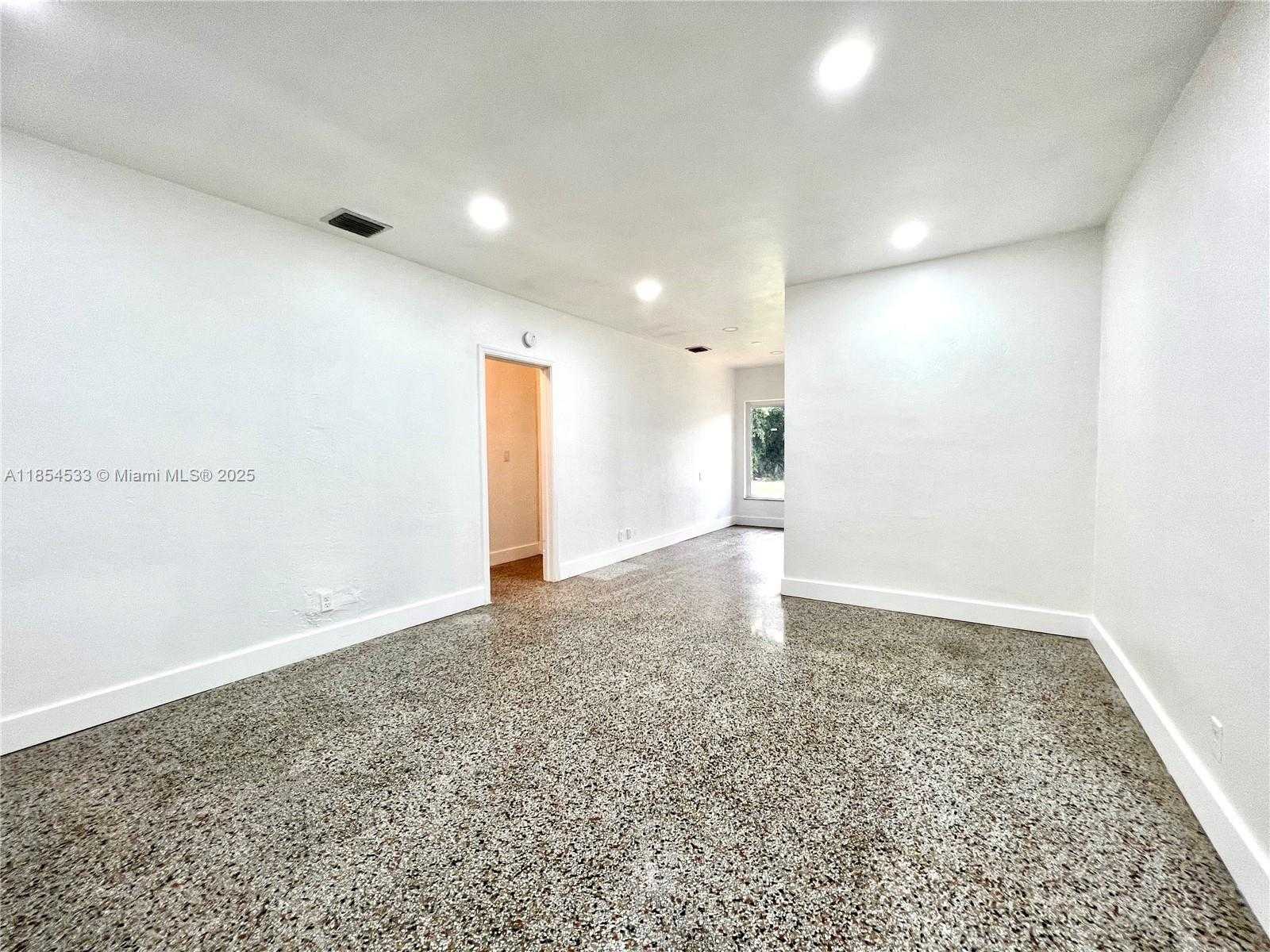 Small Image of 11020 NORTH EAST 10TH AVE, Biscayne Park Number 22