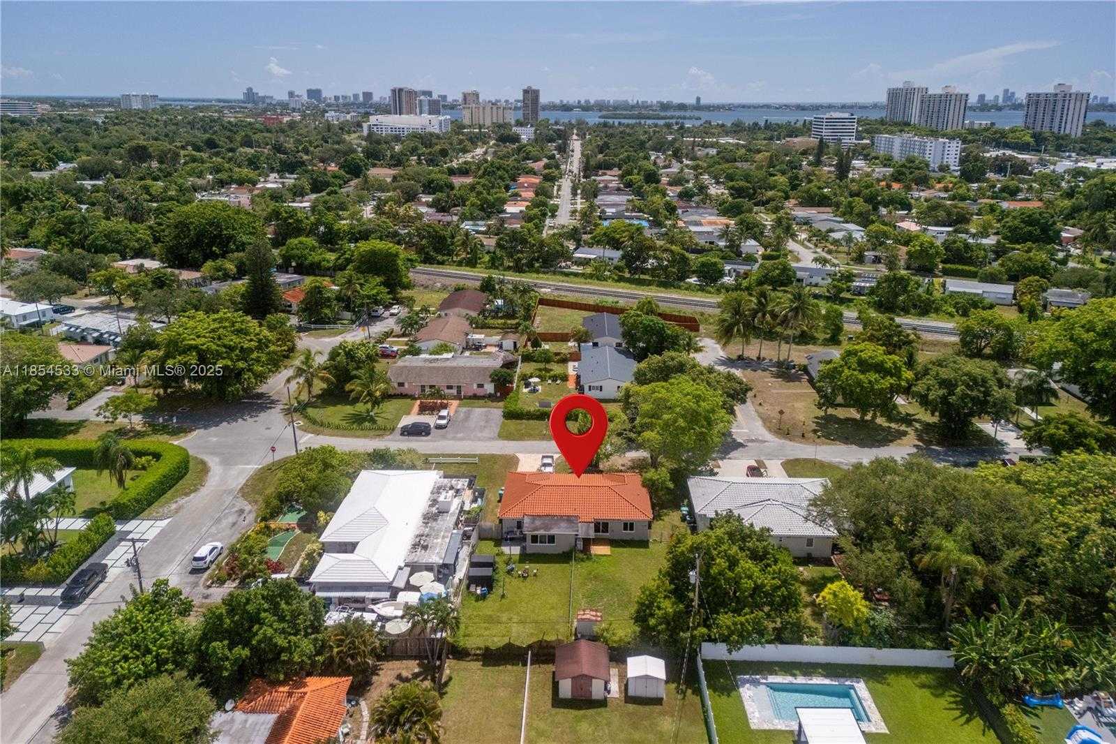 Small Image of 11020 NORTH EAST 10TH AVE, Biscayne Park Number 38