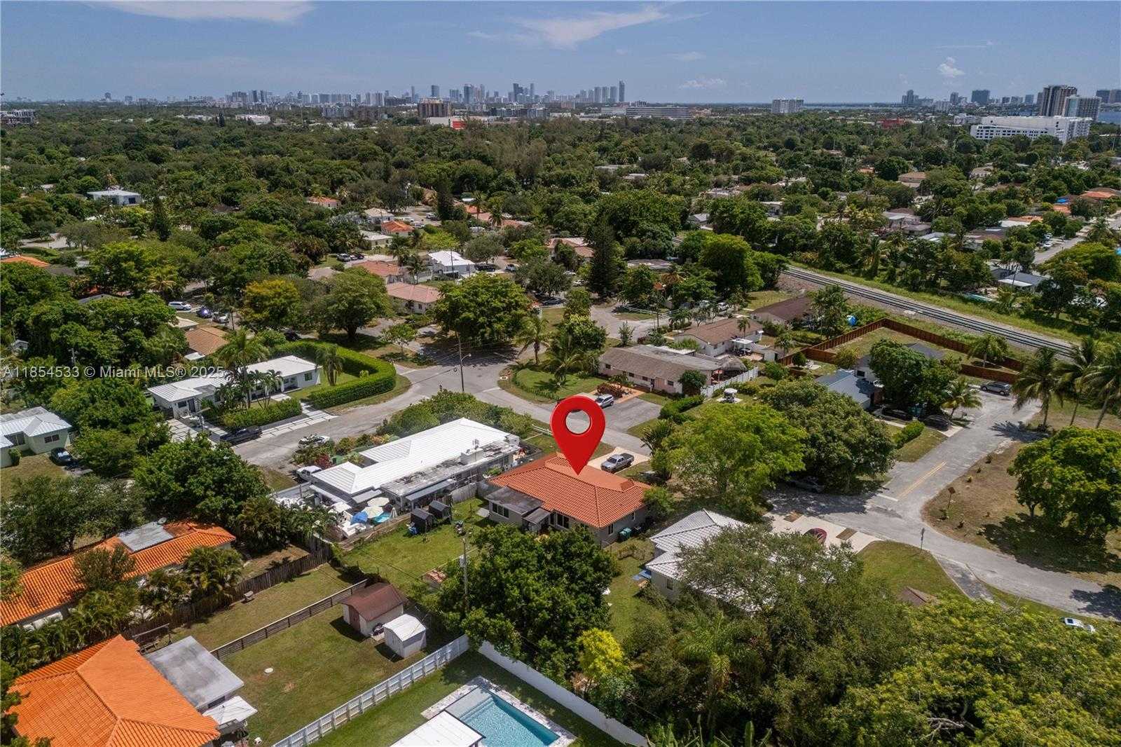 Small Image of 11020 NORTH EAST 10TH AVE, Biscayne Park Number 40