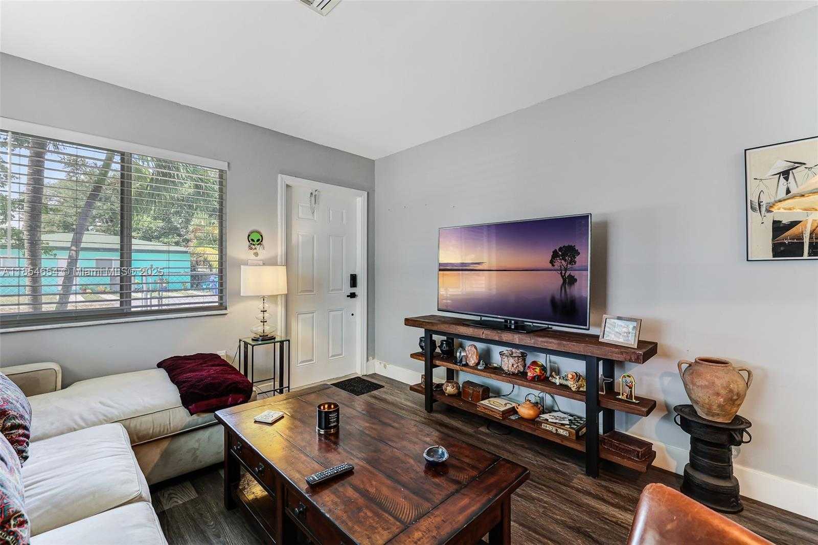 Small Image of 97 NORTH WEST 47TH CT #2, Miami Number 31