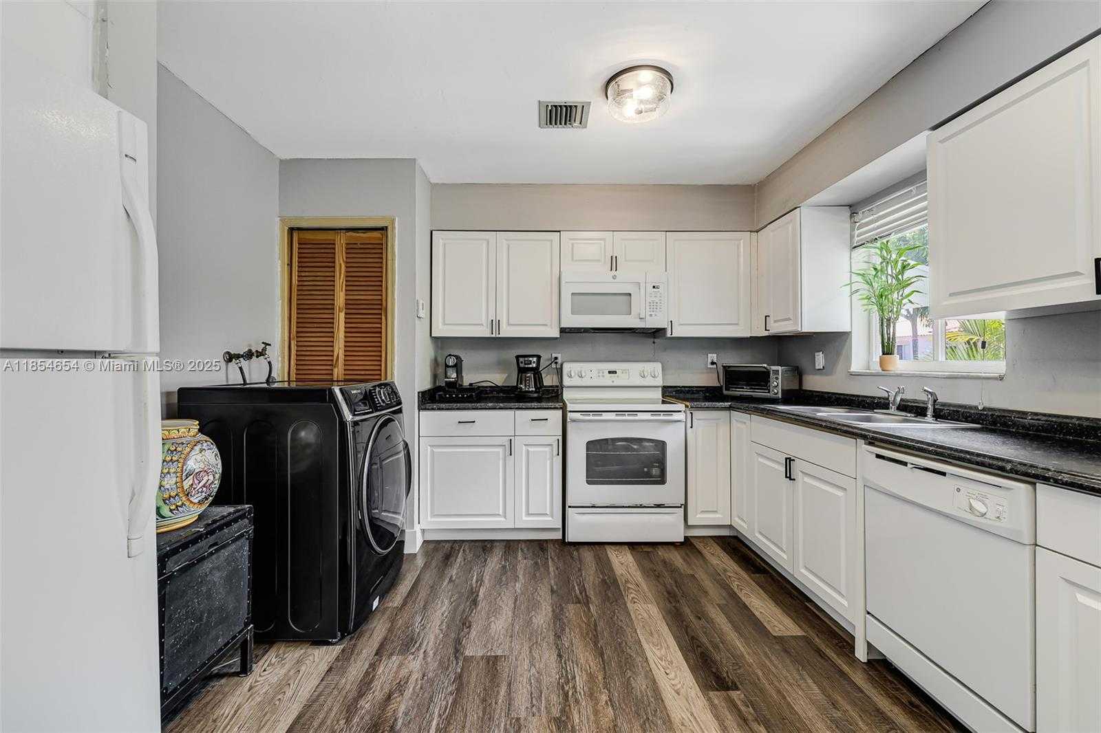 Small Image of 97 NORTH WEST 47TH CT #2, Miami Number 33
