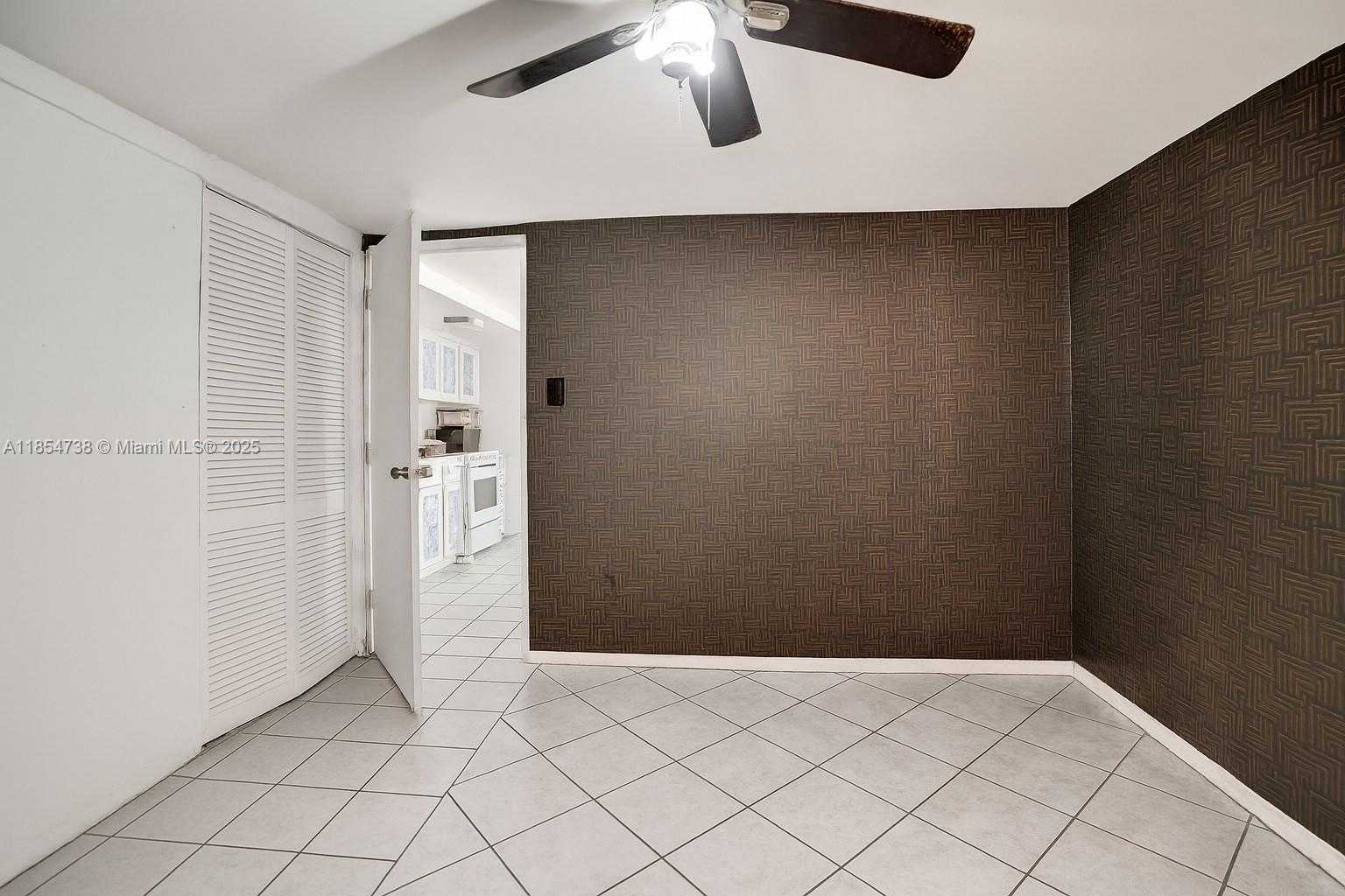 Small Image of 48 SOUTH WEST 14TH ST, Dania Beach Number 18