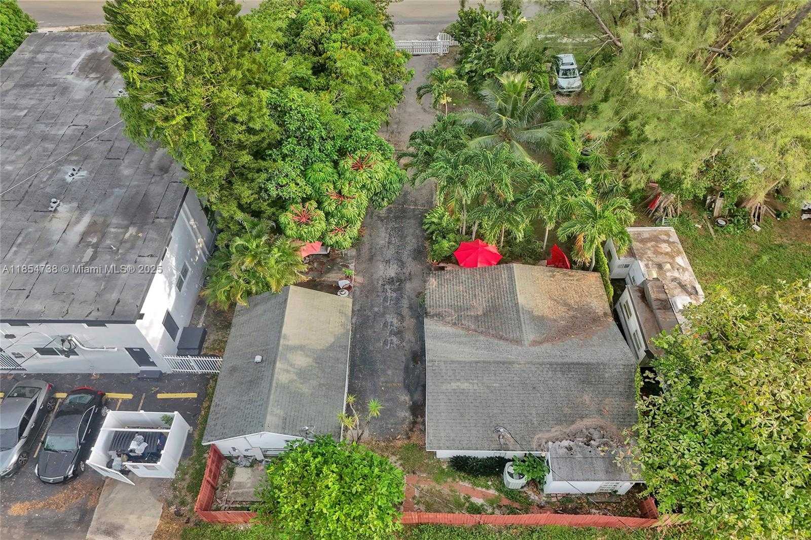 Small Image of 48 SOUTH WEST 14TH ST, Dania Beach Number 20