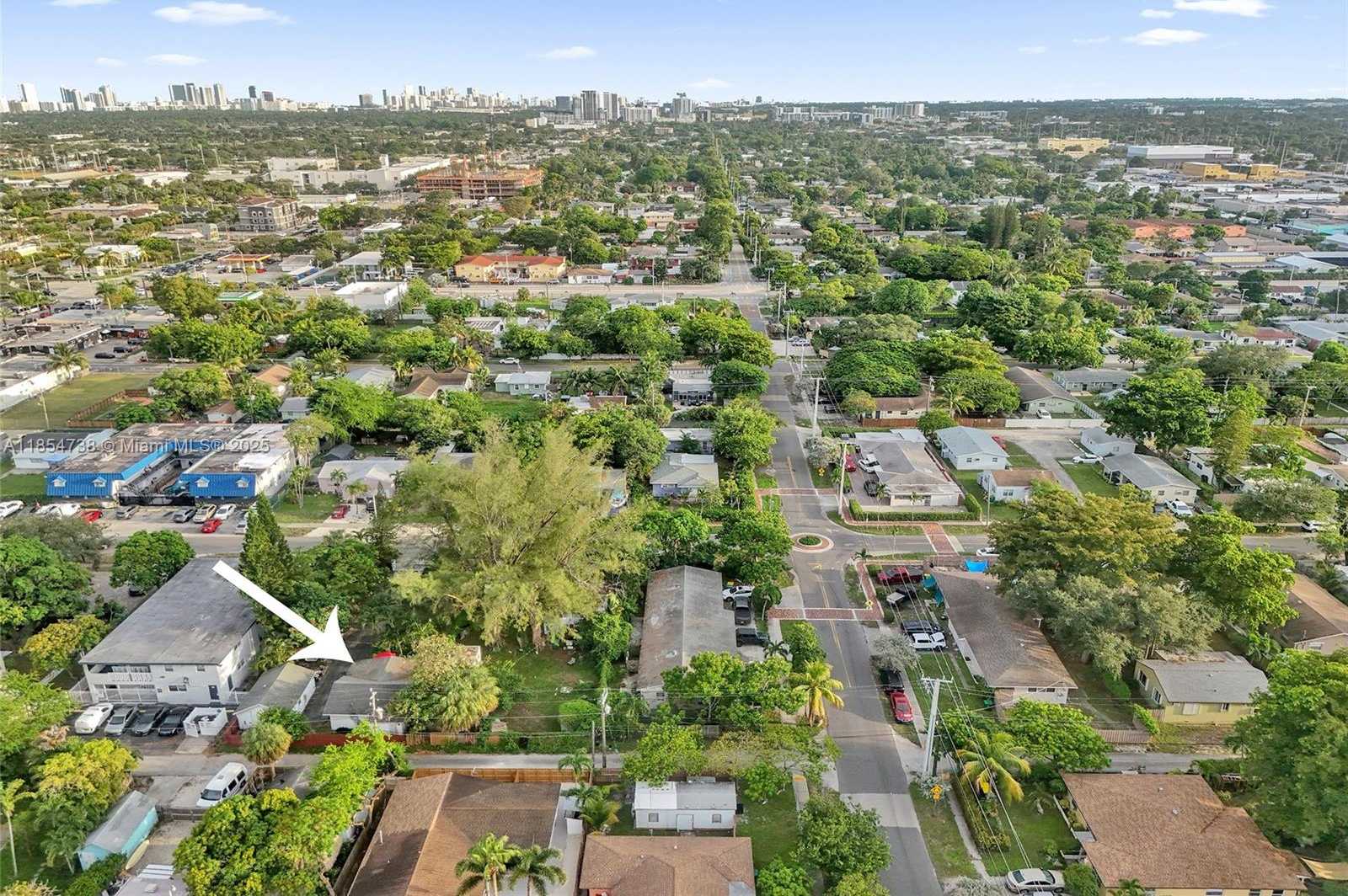 Small Image of 48 SOUTH WEST 14TH ST, Dania Beach Number 26