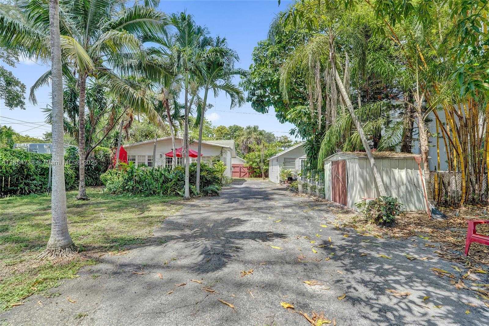 Small Image of 48 SOUTH WEST 14TH ST, Dania Beach Number 37