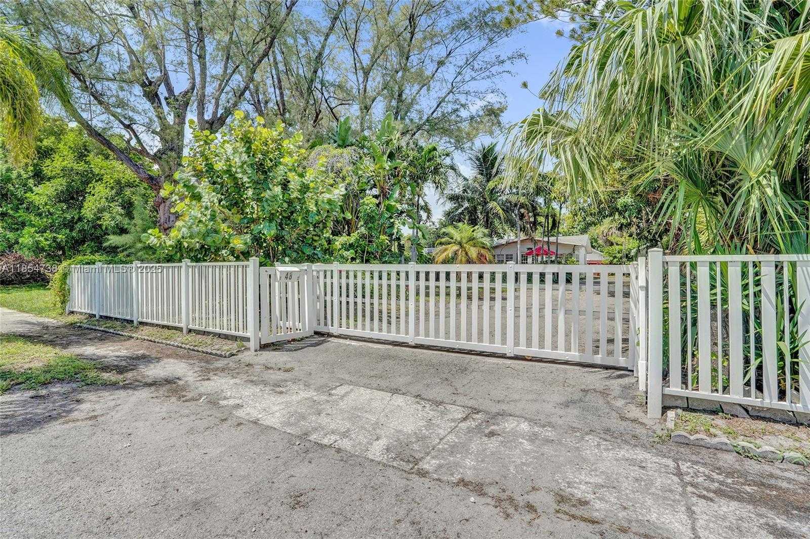 Small Image of 48 SOUTH WEST 14TH ST, Dania Beach Number 43