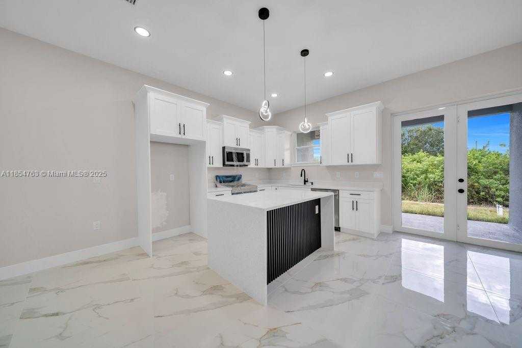 Small Image of 732 JACK AVE S, Lehigh Acres Number 26