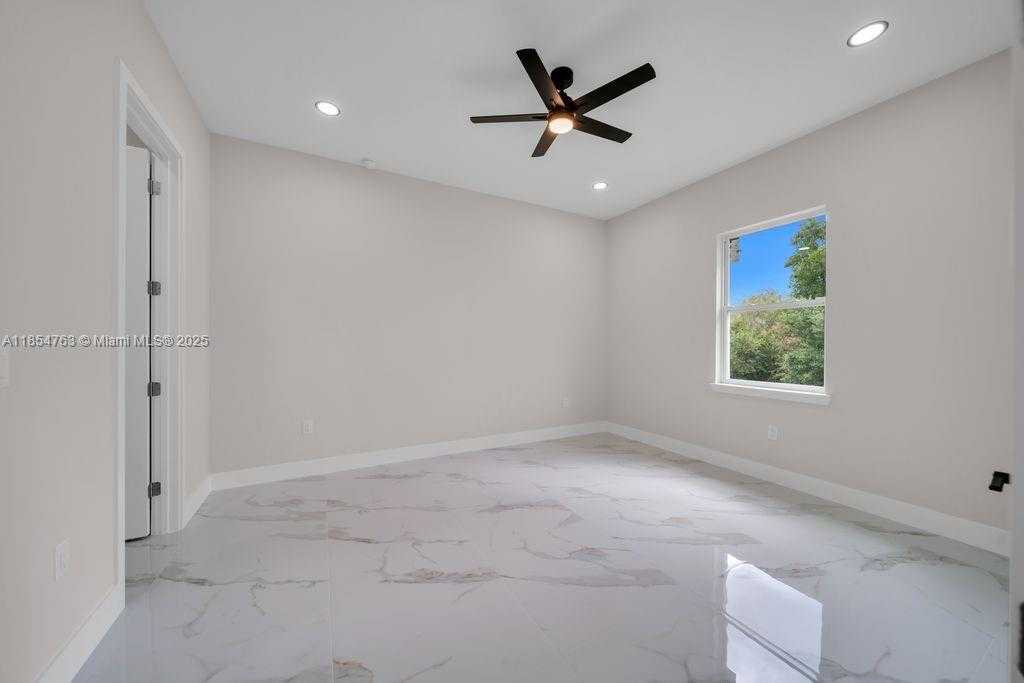 Small Image of 732 JACK AVE S, Lehigh Acres Number 9