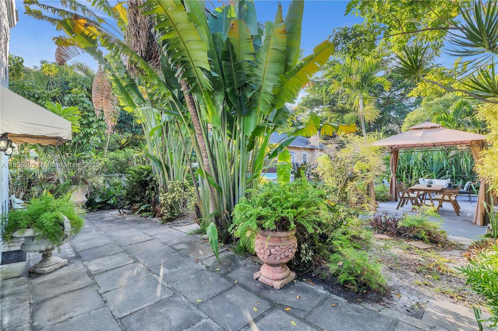 Small Image of 1947 ADAMS ST, Hollywood Number 26