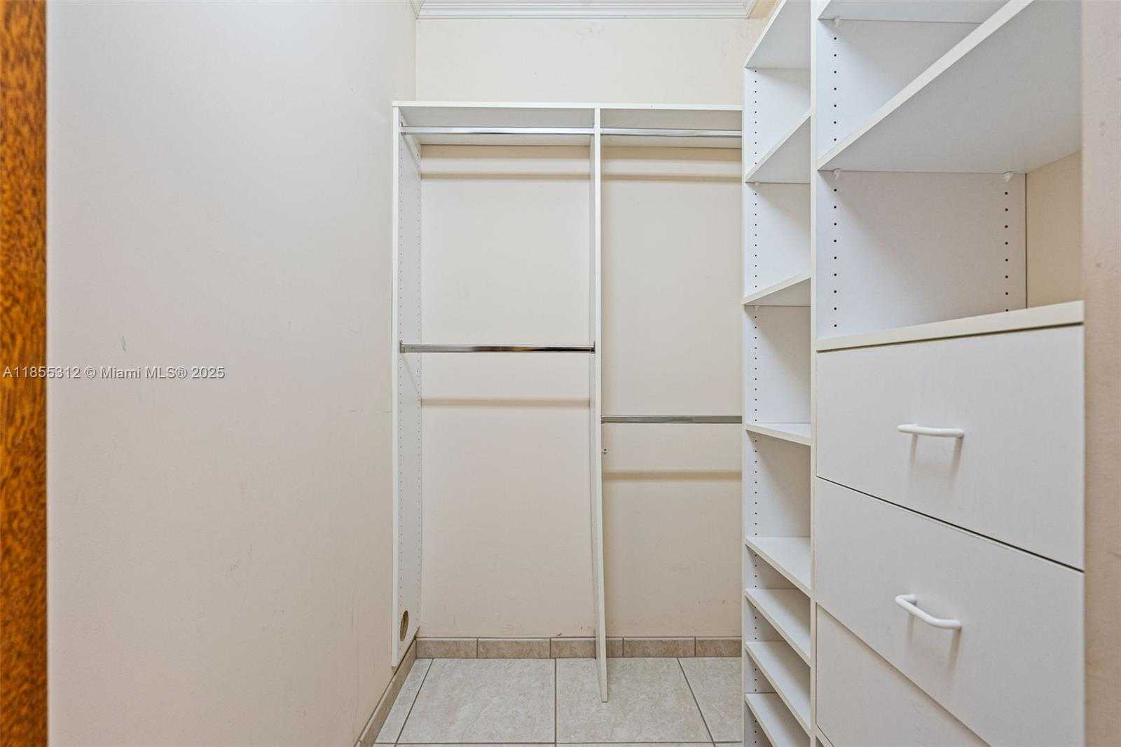 Small Image of 3411 SOUTH WEST 27TH ST, Miami Number 18