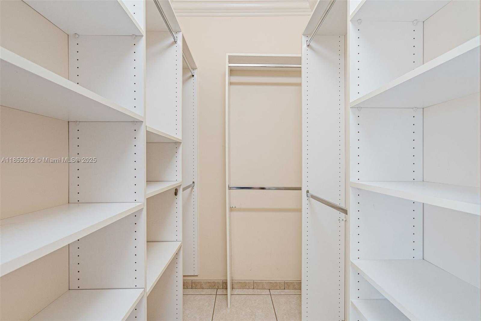 Small Image of 3411 SOUTH WEST 27TH ST, Miami Number 27