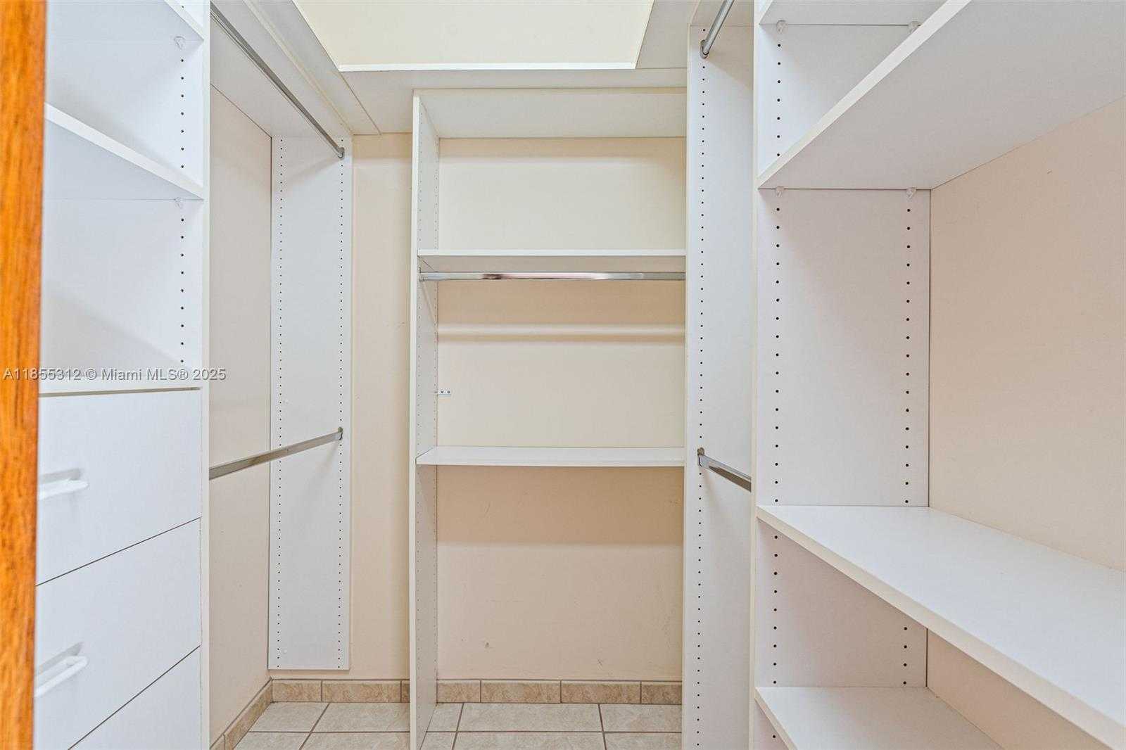 Small Image of 3411 SOUTH WEST 27TH ST, Miami Number 28