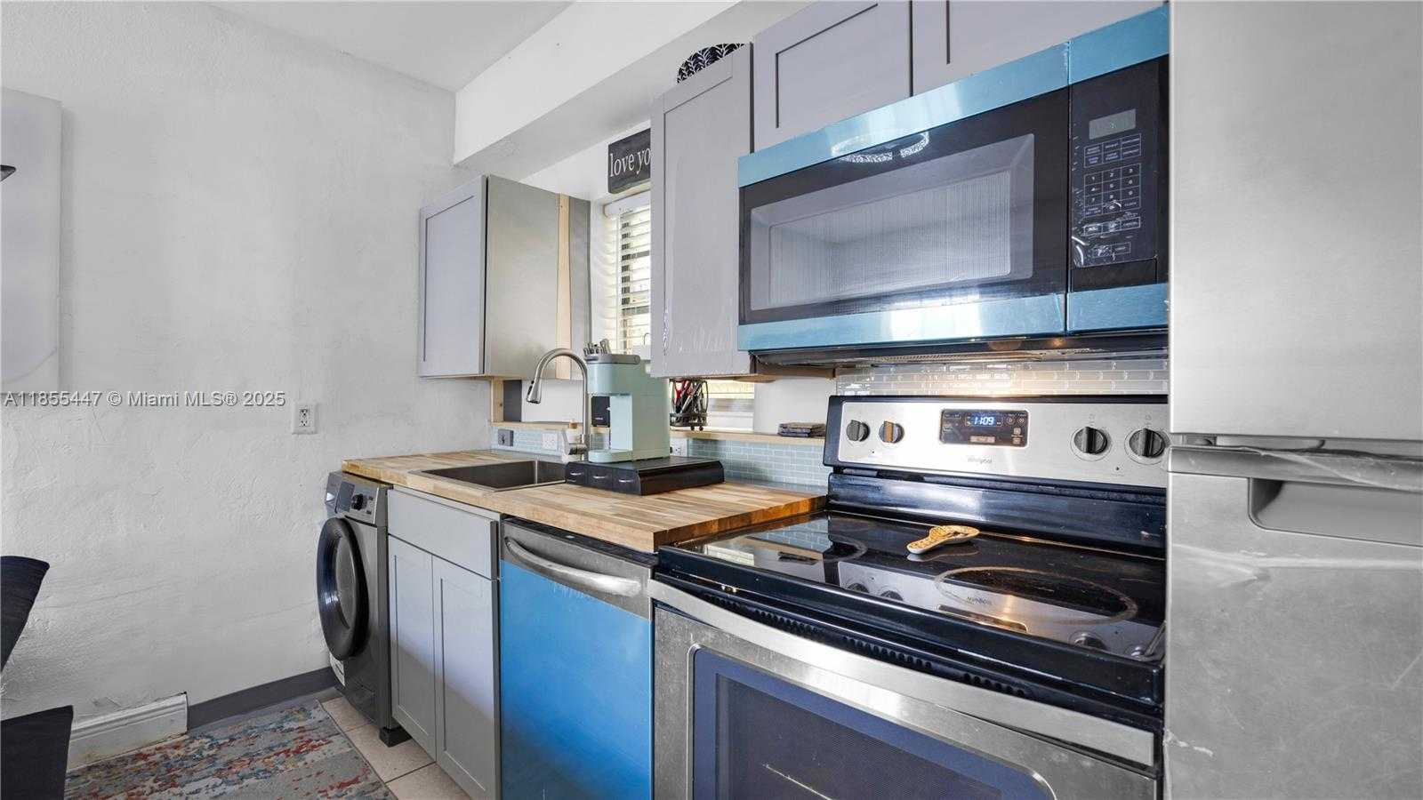 Small Image of 1554 NORTH WEST 58TH ST, Miami Number 27