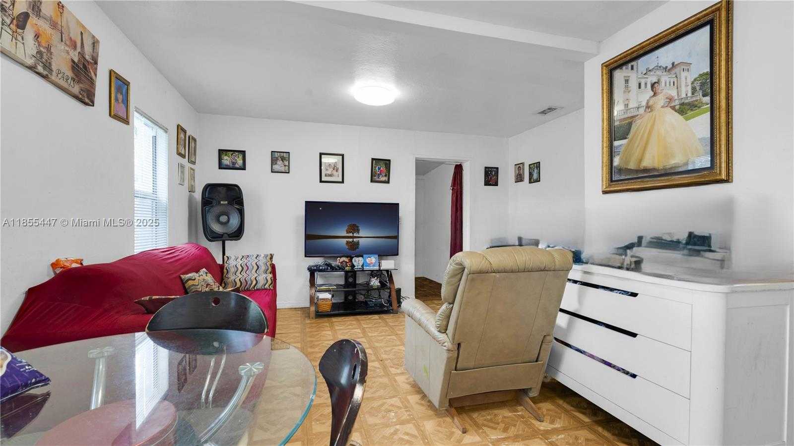 Small Image of 1554 NORTH WEST 58TH ST, Miami Number 6