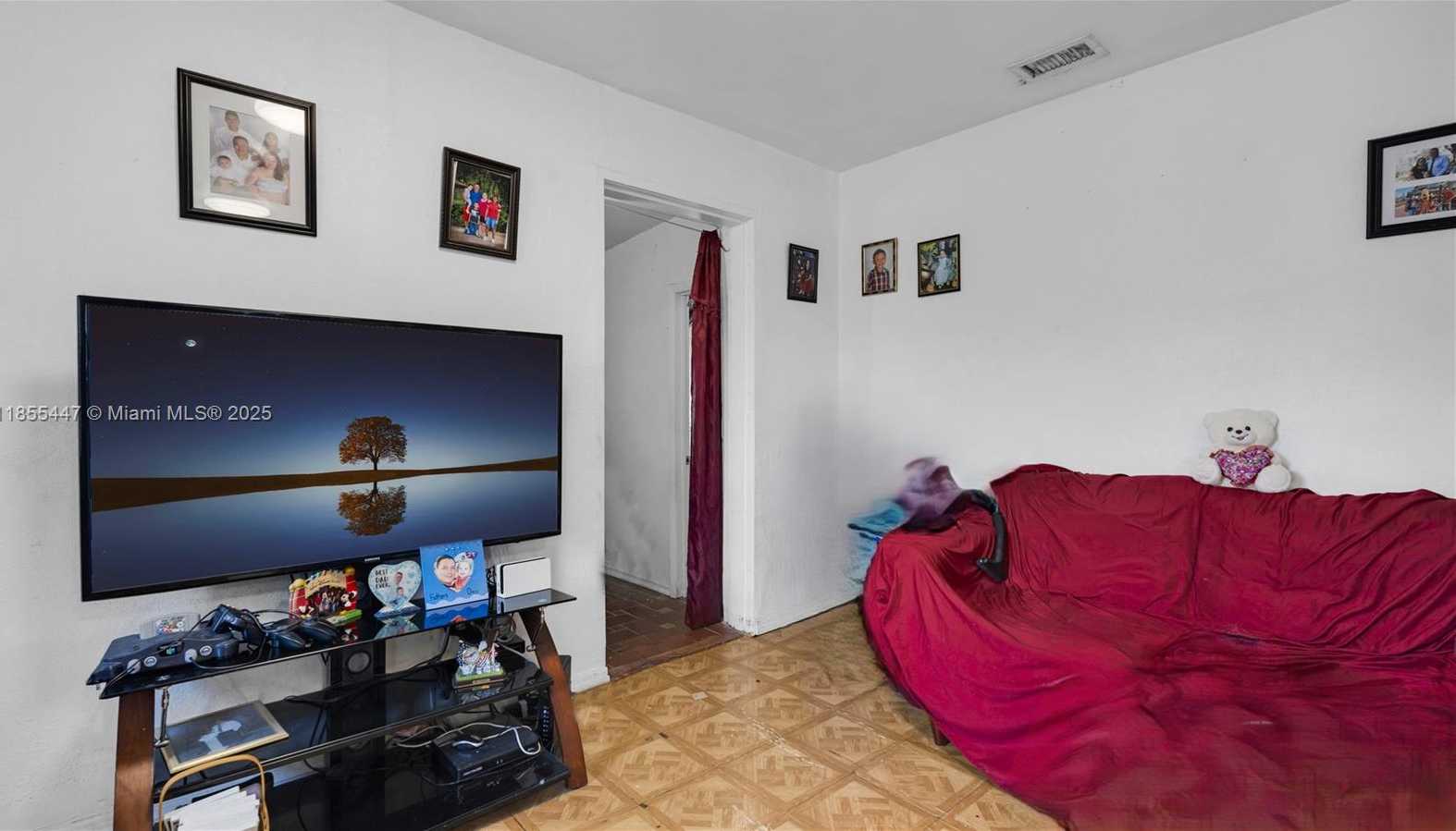 Small Image of 1554 NORTH WEST 58TH ST, Miami Number 8