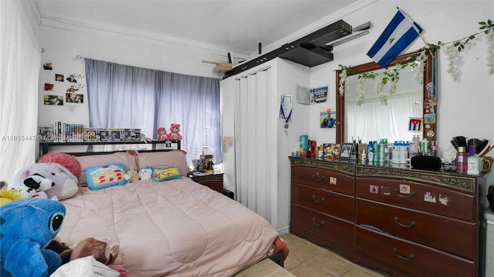 Small Image of 1554 NORTH WEST 58TH ST, Miami Number 9